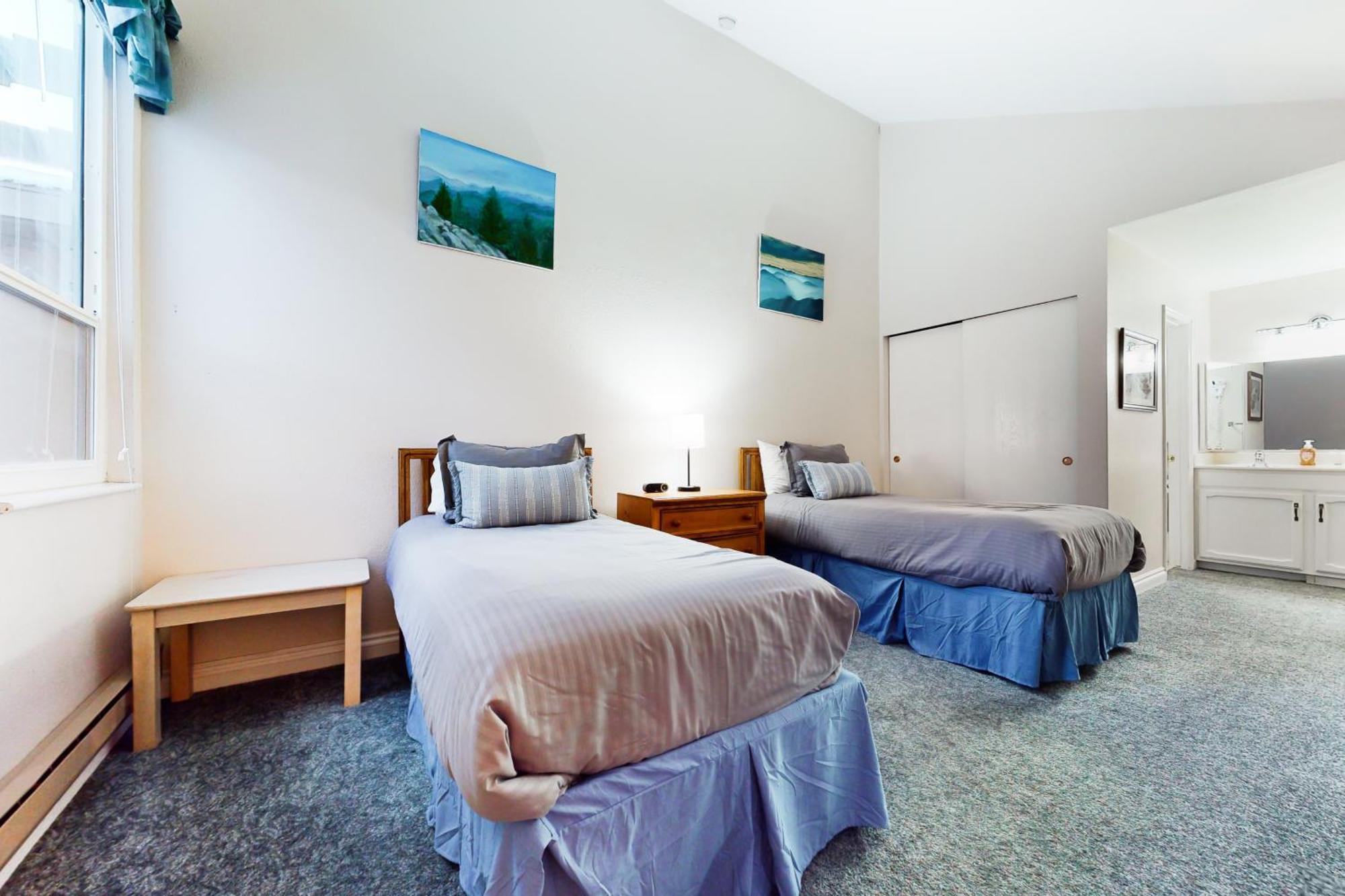 Red Pine Villa Park City Room photo