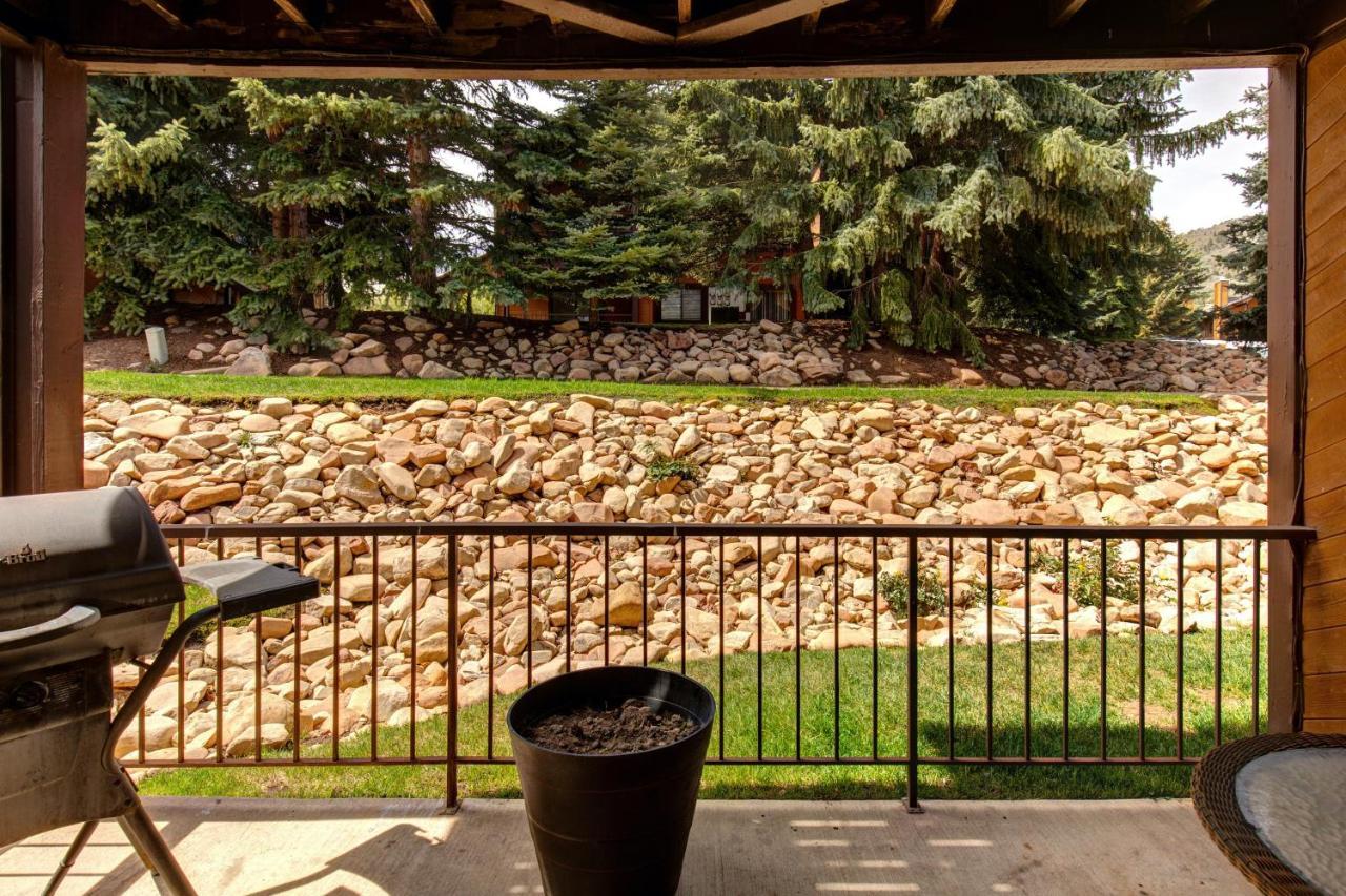 Red Pine Villa Park City Exterior photo